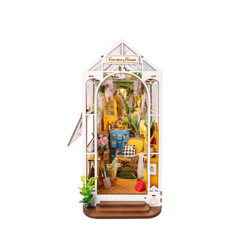 TGB06 - Garden House Book Nook