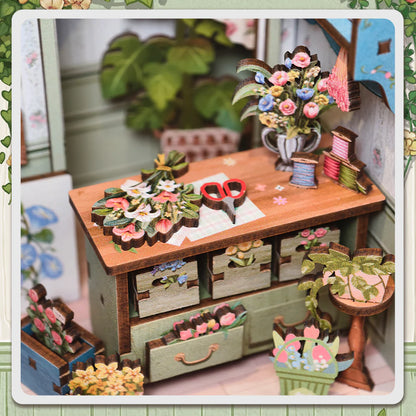 Champs-Élysées Florist - DIY Book Nook Kit (Miniature Flower Shop)