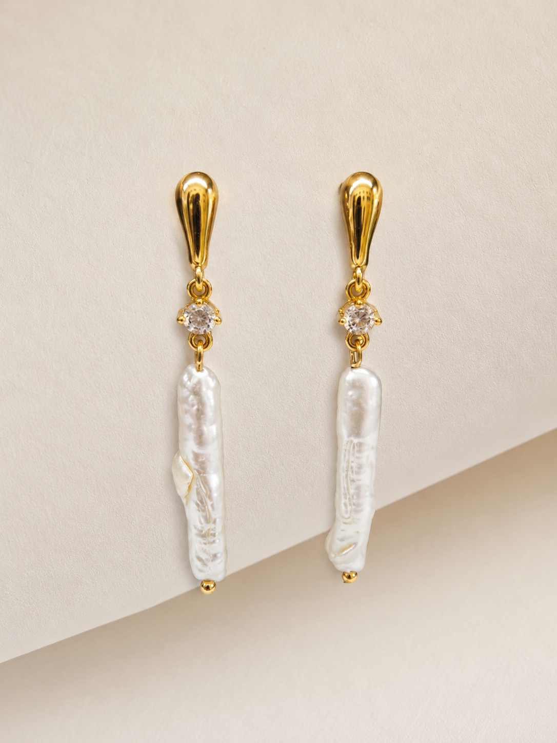 Gold plated Natural Pearls Earring