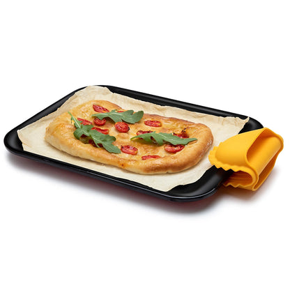 Pasta Shaped Oven Mitt | Mezzelune