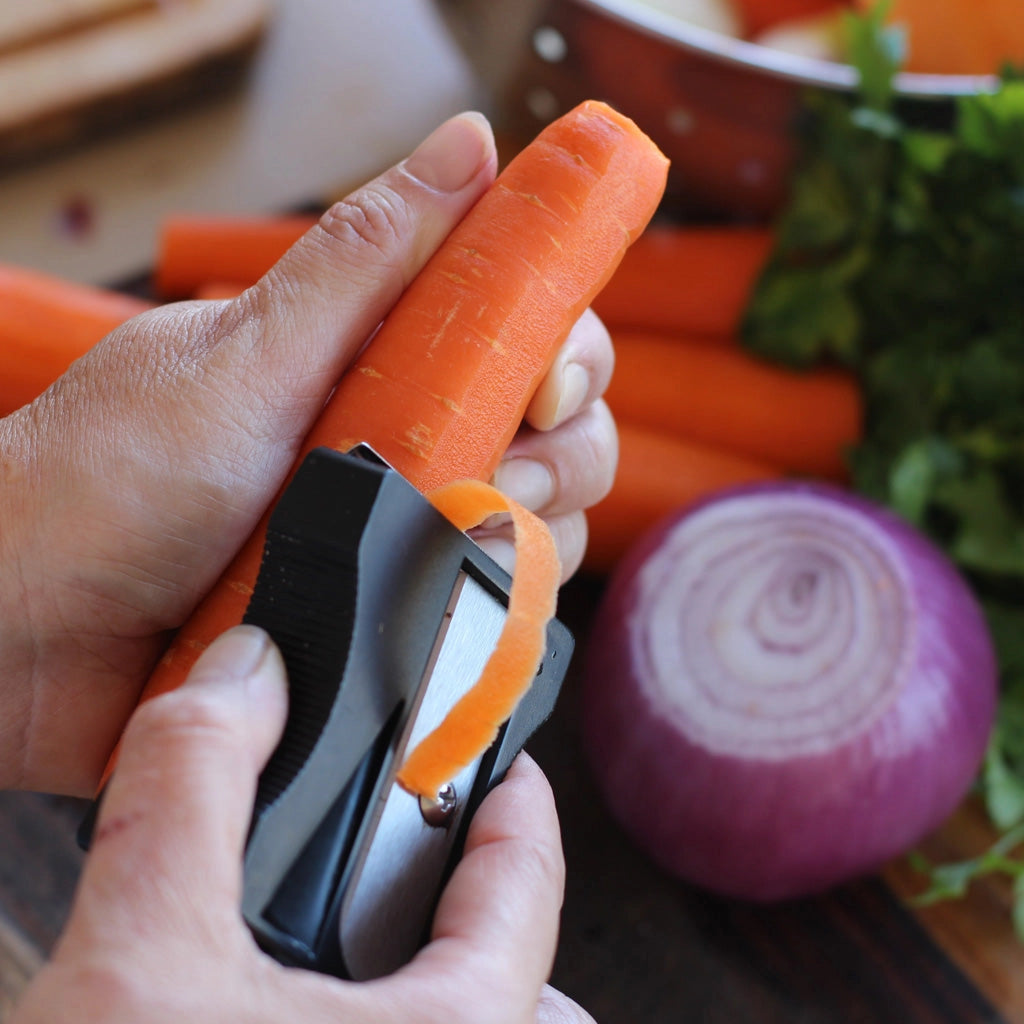 Vegetable Peeler Sharpener | Karoto yellow