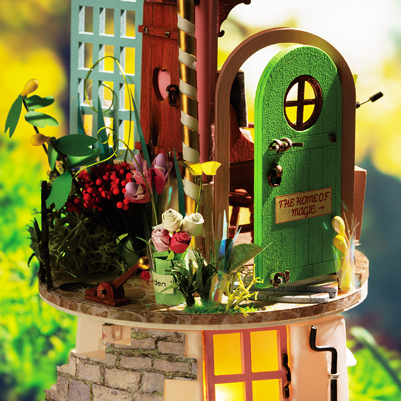 DS003, DIY Miniature House Kit: Secluded Neighbor