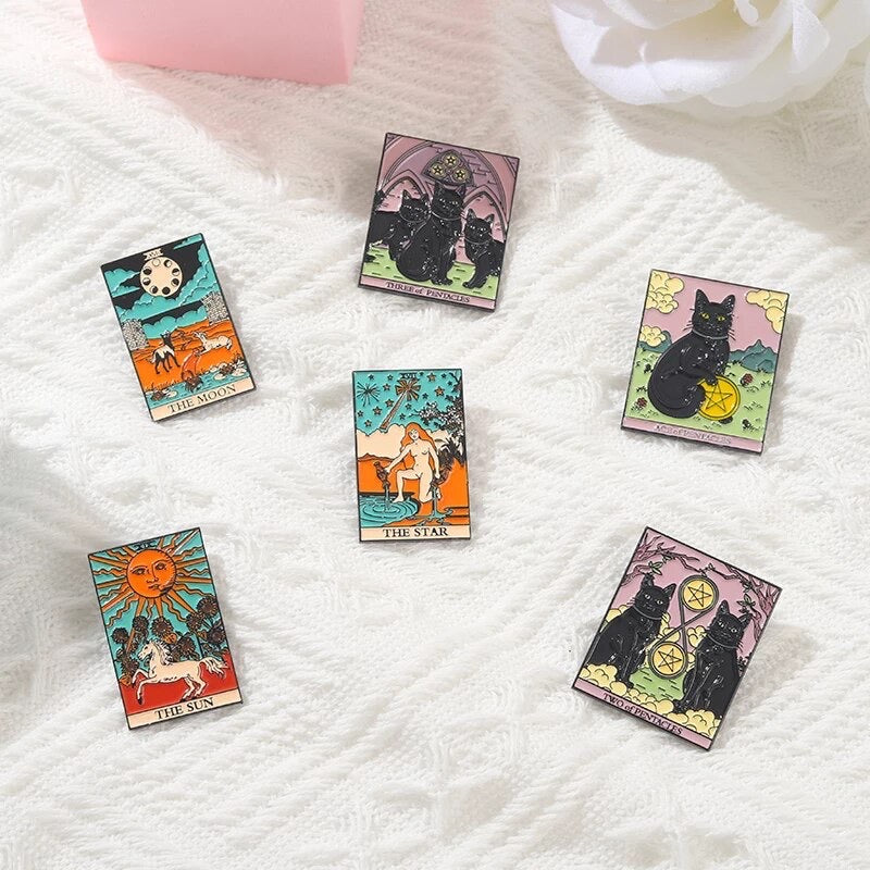 Tarot Pin