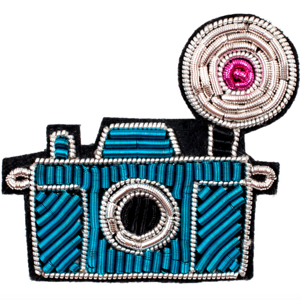 SMALL HAND-EMBROIDERED "CAMERA" PIN